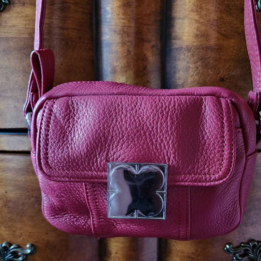 Vintage Liz Claiborne New York red crossbody handbag.